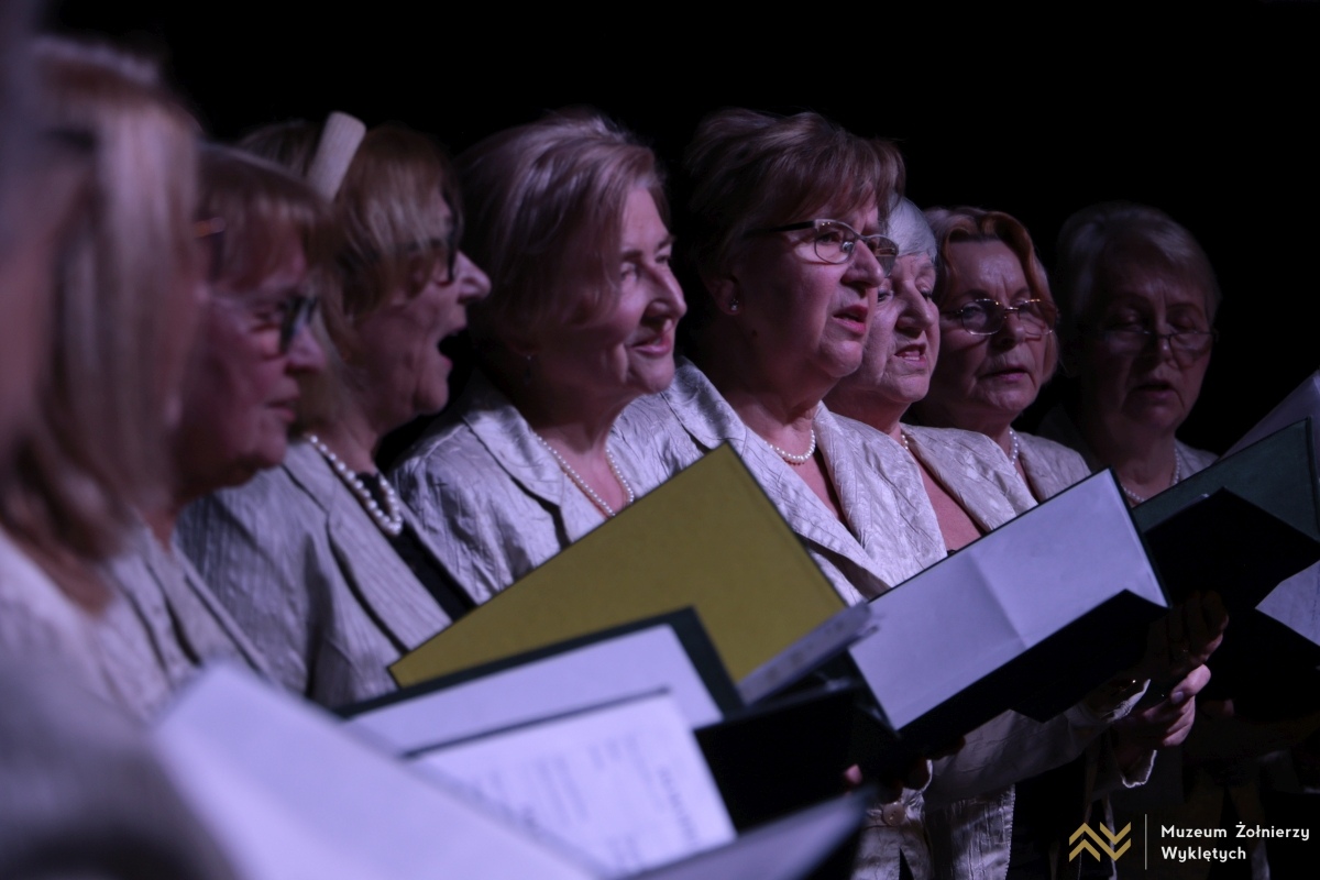 Koncert Wiosenny w Muzeum Żołnierzy Wyklętych [08.04.2025] - zdjęcie #27 - eOstroleka.pl