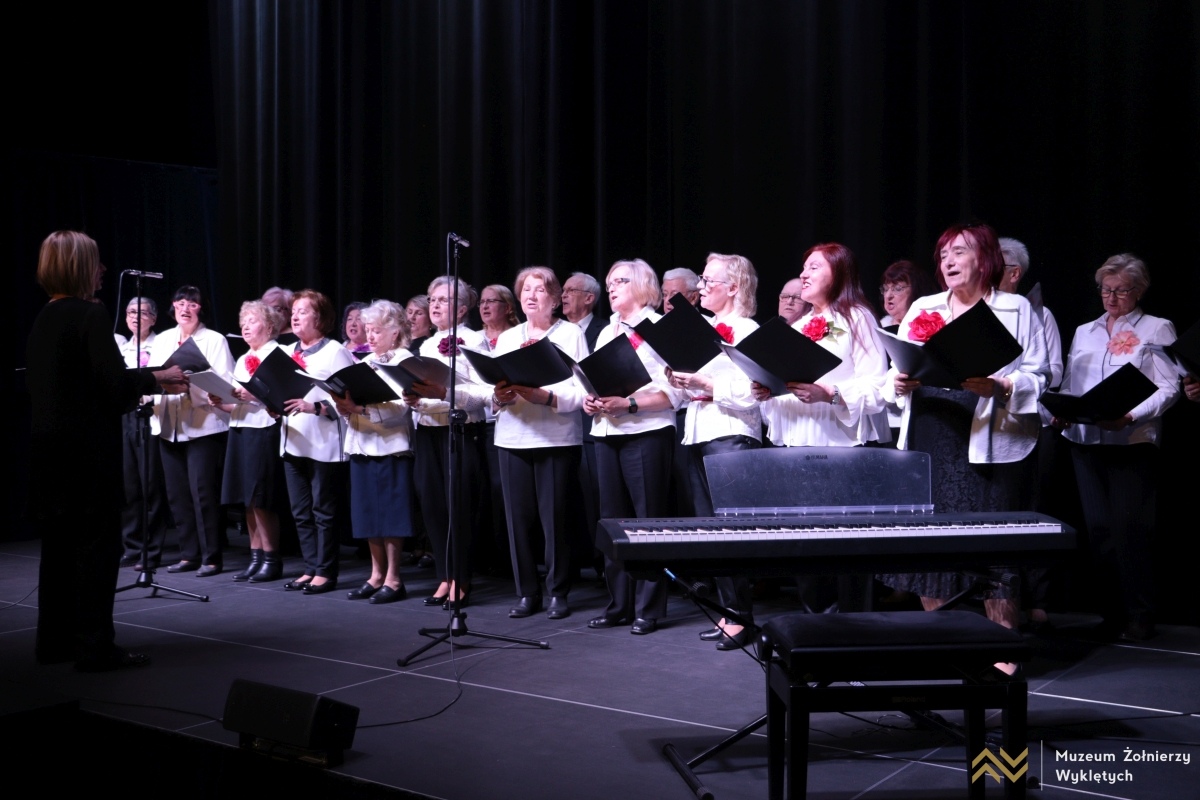 Koncert Wiosenny w Muzeum Żołnierzy Wyklętych [08.04.2025] - zdjęcie #18 - eOstroleka.pl