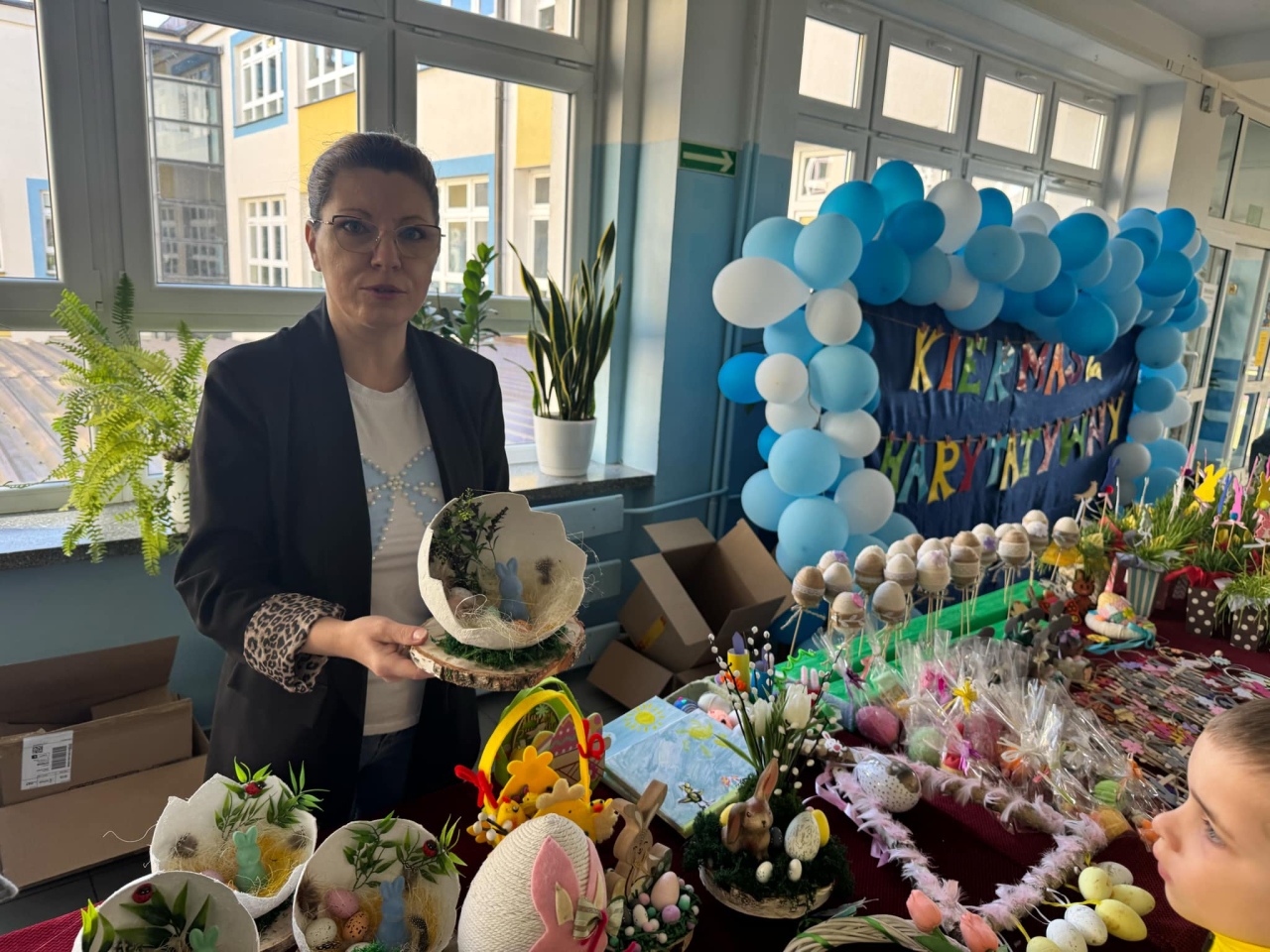 Kiermasz charytatywny w SP 10 w Ostrołęce [10.04.2025] - zdjęcie #28 - eOstroleka.pl