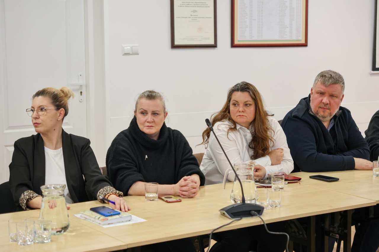 Spotkanie władz miasta z przedstawicielami samorządów osiedlowych [10.04.2025] - zdjęcie #6 - eOstroleka.pl