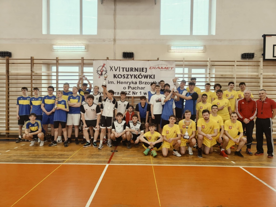 Turniej koszykówki im. Henryka Brzostka [11.04.2025] - zdjęcie #5 - eOstroleka.pl