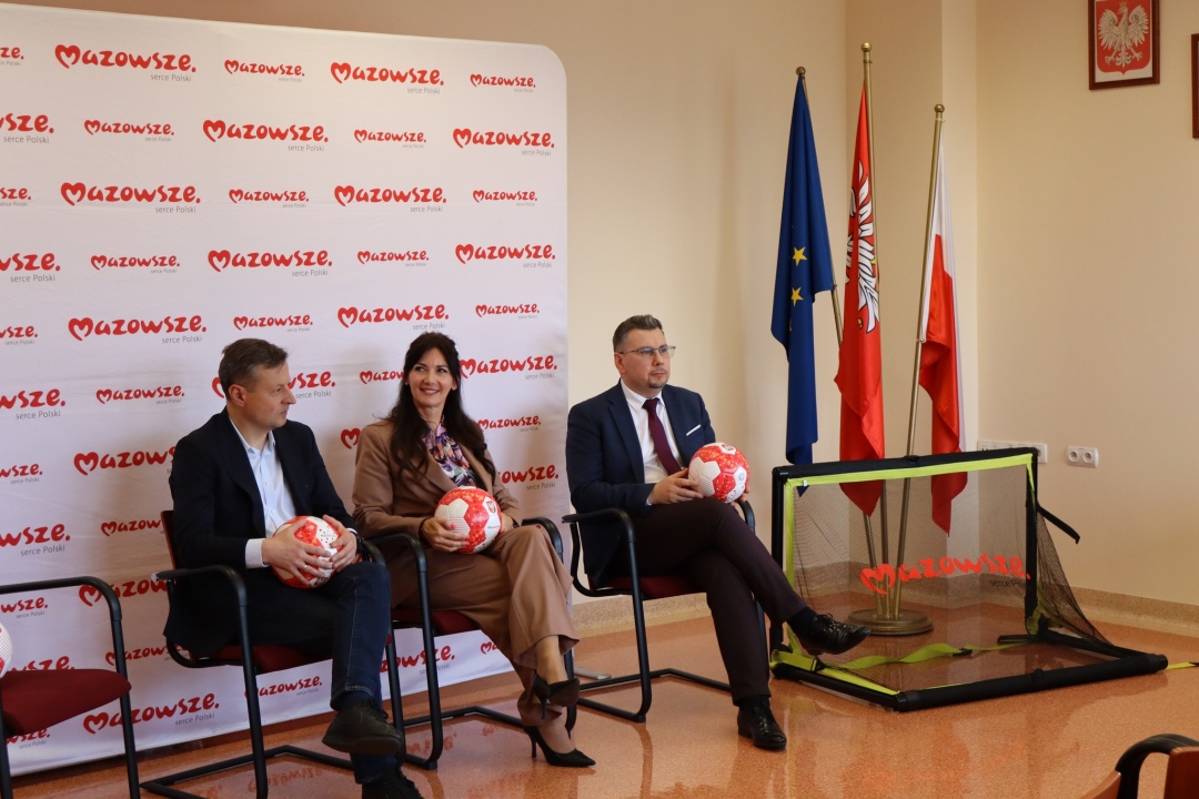 Kongres sportowy w Ostrołęce - fot. Anna Brzezińska - Członkini Zarządu Województwa Mazowieckiego - zdjęcie #6 - eOstroleka.pl
