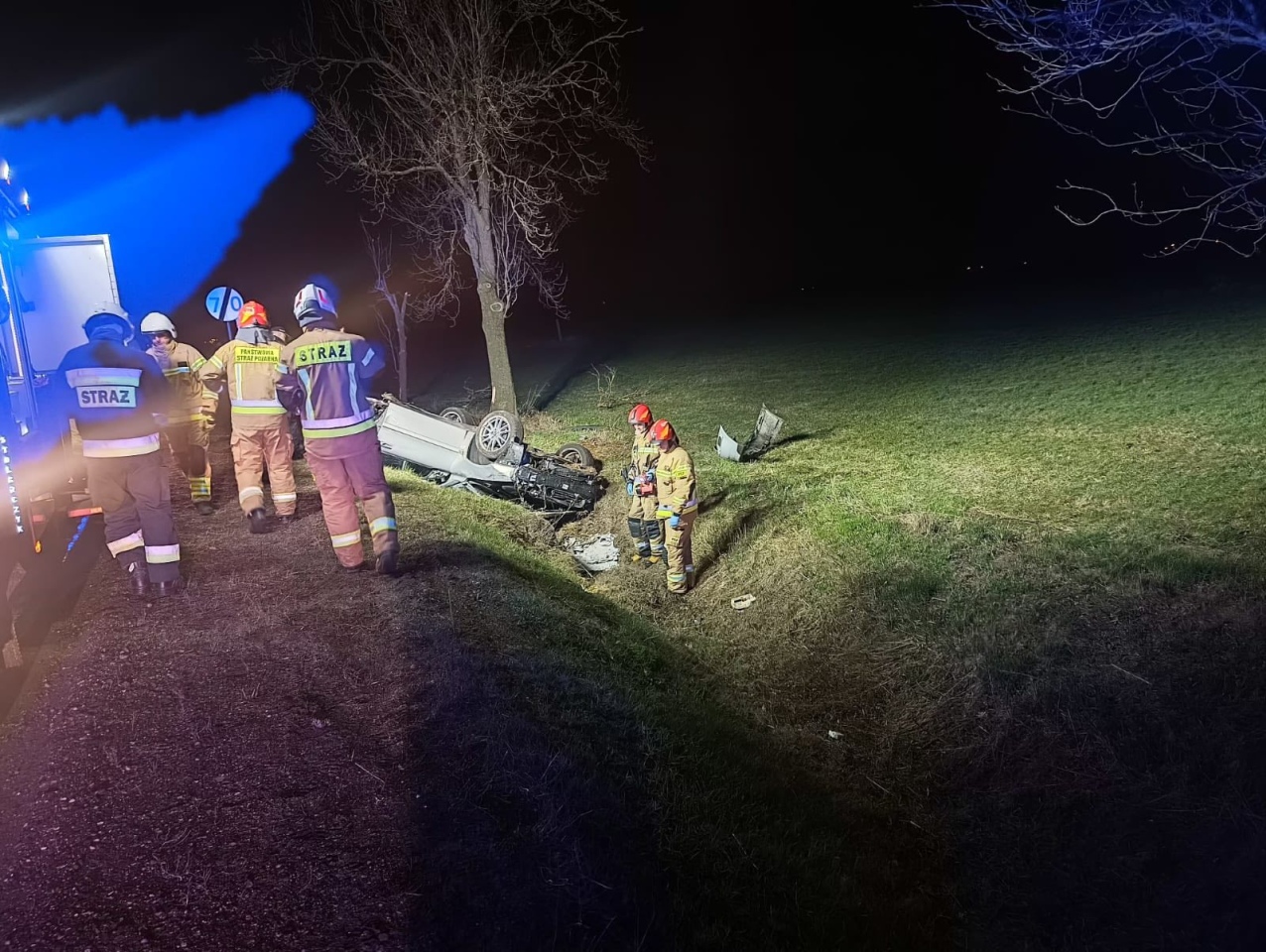 Wypadek w Dylewie [11.04.2025] - zdjęcie #2 - eOstroleka.pl