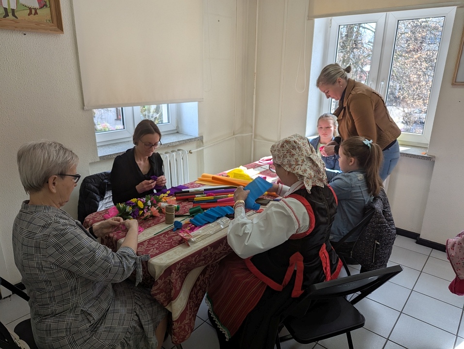 Kurpiowska Wielkanoc w Ostrołęce – wyjątkowe spotkanie z tradycją i rękodziełem [12.04.2025] - zdjęcie #7 - eOstroleka.pl