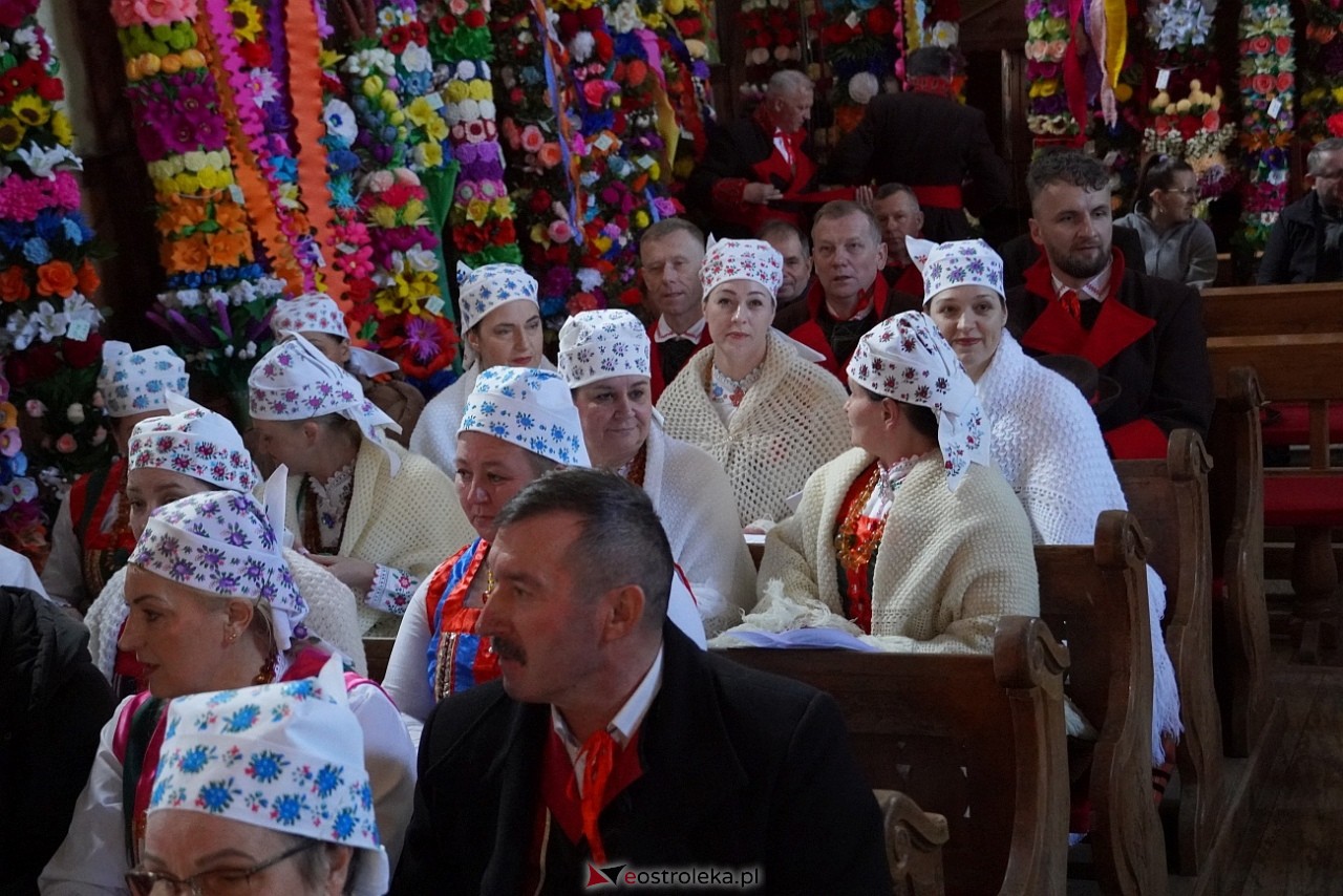 Prezentacje regionalnej pieśni sakralnej w w Kościele pw. św. Anny w Łysych [12.04.2025] - zdjęcie #69 - eOstroleka.pl