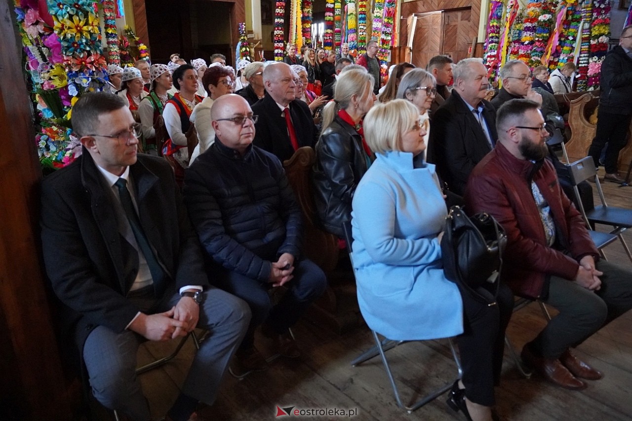 Prezentacje regionalnej pieśni sakralnej w w Kościele pw. św. Anny w Łysych [12.04.2025] - zdjęcie #41 - eOstroleka.pl