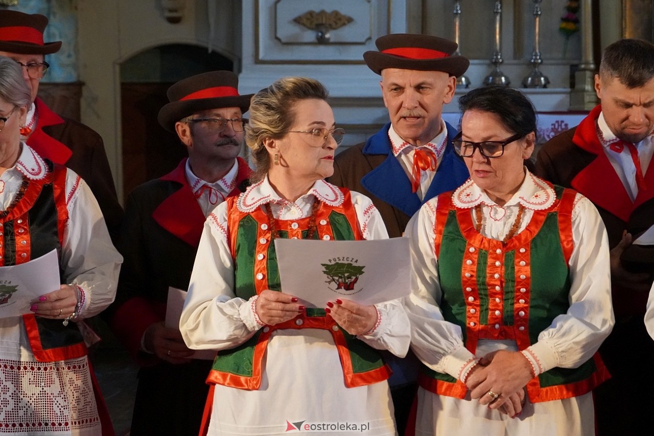 Prezentacje regionalnej pieśni sakralnej w w Kościele pw. św. Anny w Łysych [12.04.2025] - zdjęcie #28 - eOstroleka.pl