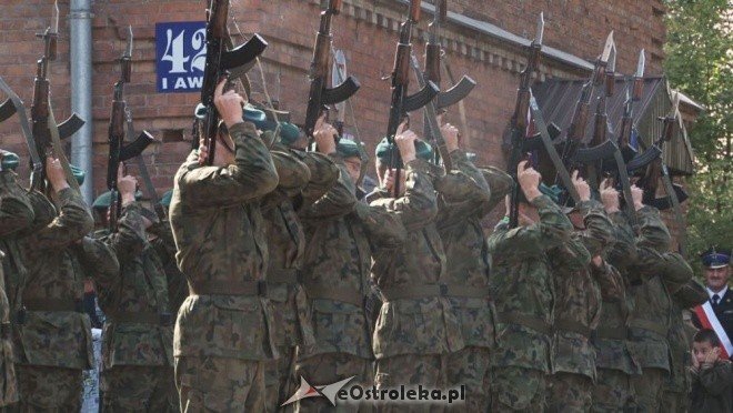 Święto V Pułku Ułanów Zasławskich (18.09.2011) - zdjęcie #9 - eOstroleka.pl