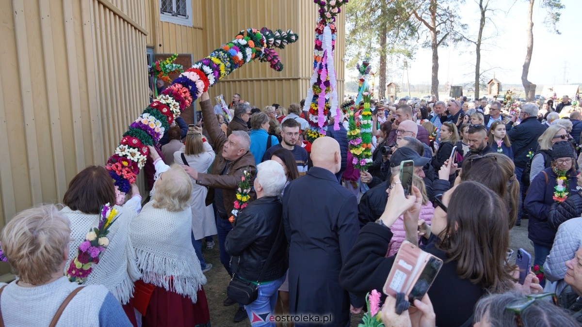 Niedziela Palmowa 2025 w Łysych [13.04.2025] - zdjęcie #424 - eOstroleka.pl