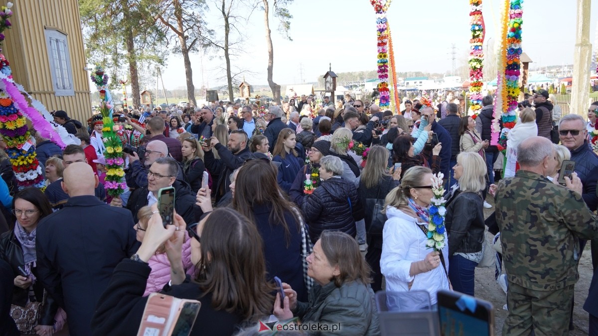 Niedziela Palmowa 2025 w Łysych [13.04.2025] - zdjęcie #422 - eOstroleka.pl