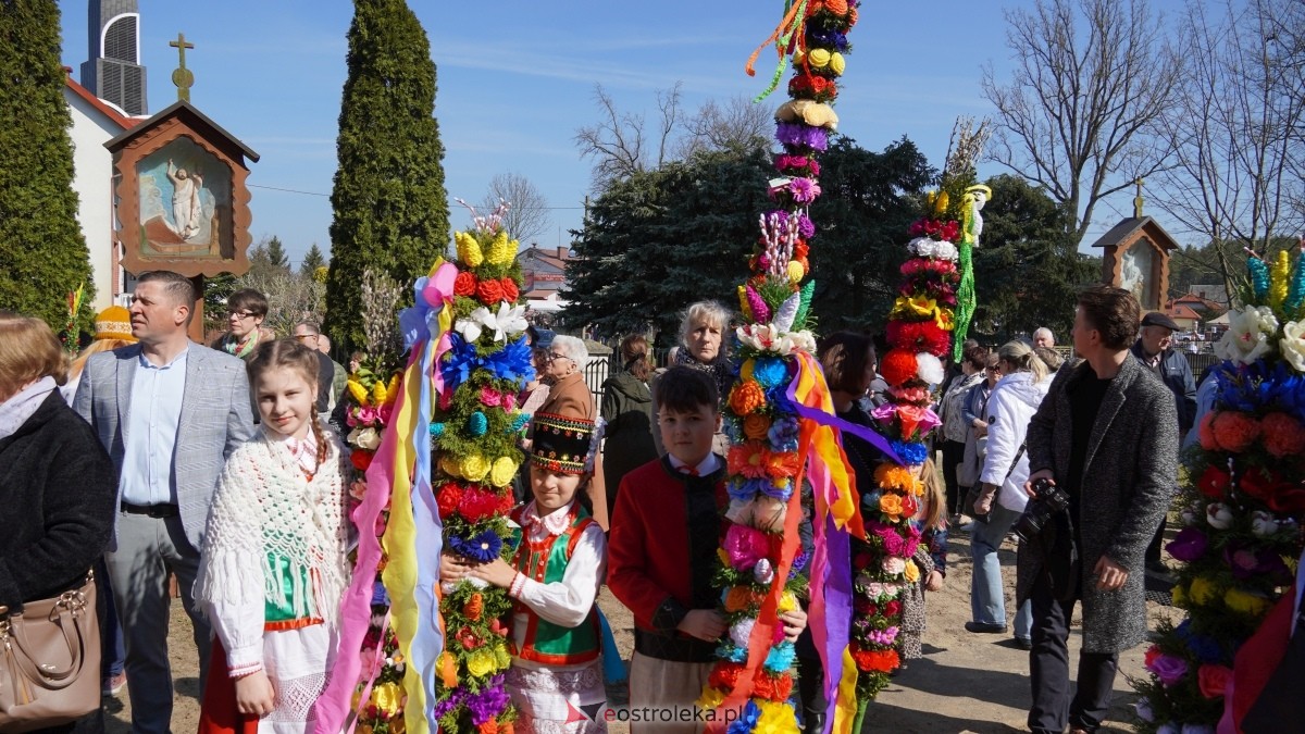 Niedziela Palmowa 2025 w Łysych [13.04.2025] - zdjęcie #408 - eOstroleka.pl