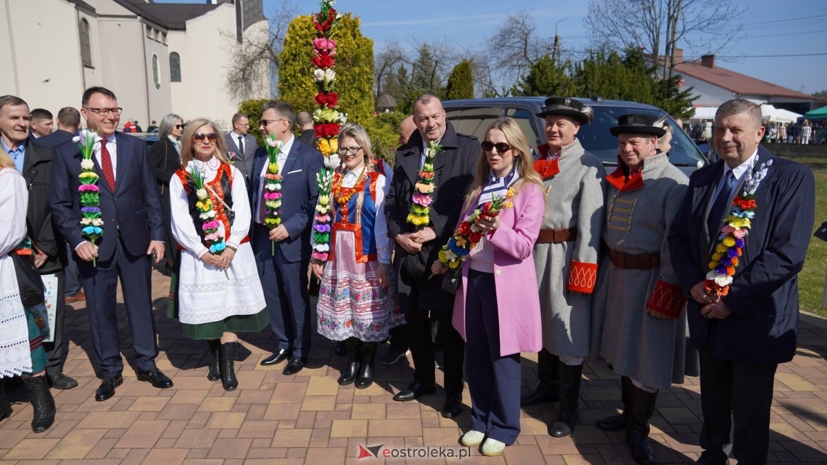 Niedziela Palmowa 2025 w Łysych [13.04.2025] - zdjęcie #377 - eOstroleka.pl