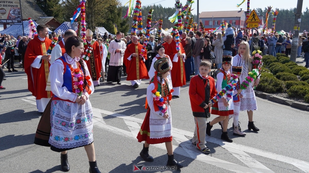 Niedziela Palmowa 2025 w Łysych [13.04.2025] - zdjęcie #185 - eOstroleka.pl
