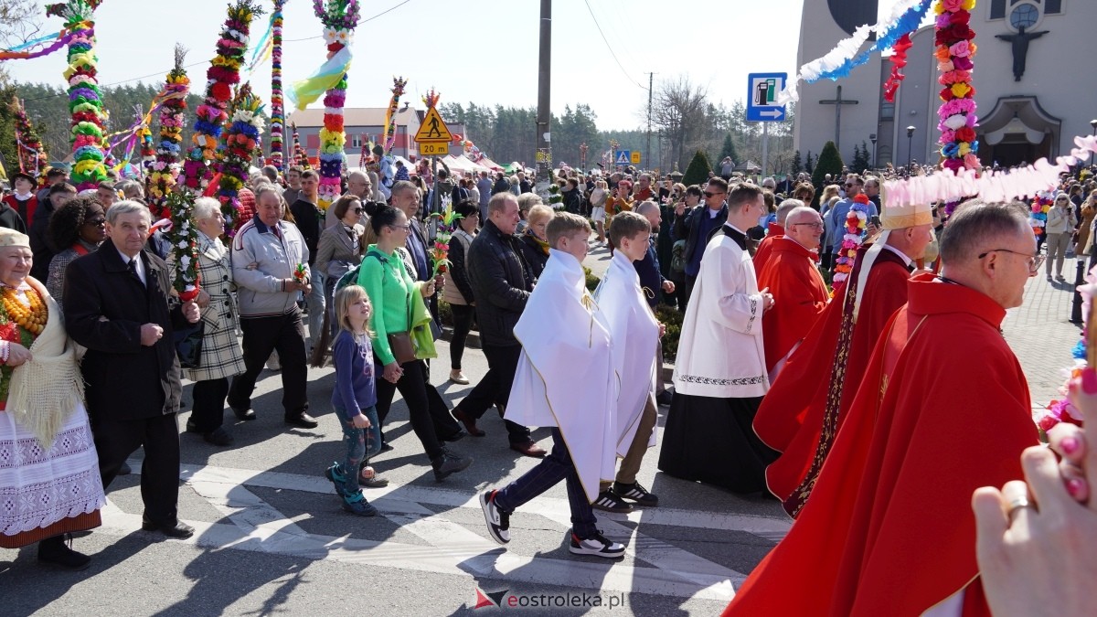 Niedziela Palmowa 2025 w Łysych [13.04.2025] - zdjęcie #176 - eOstroleka.pl
