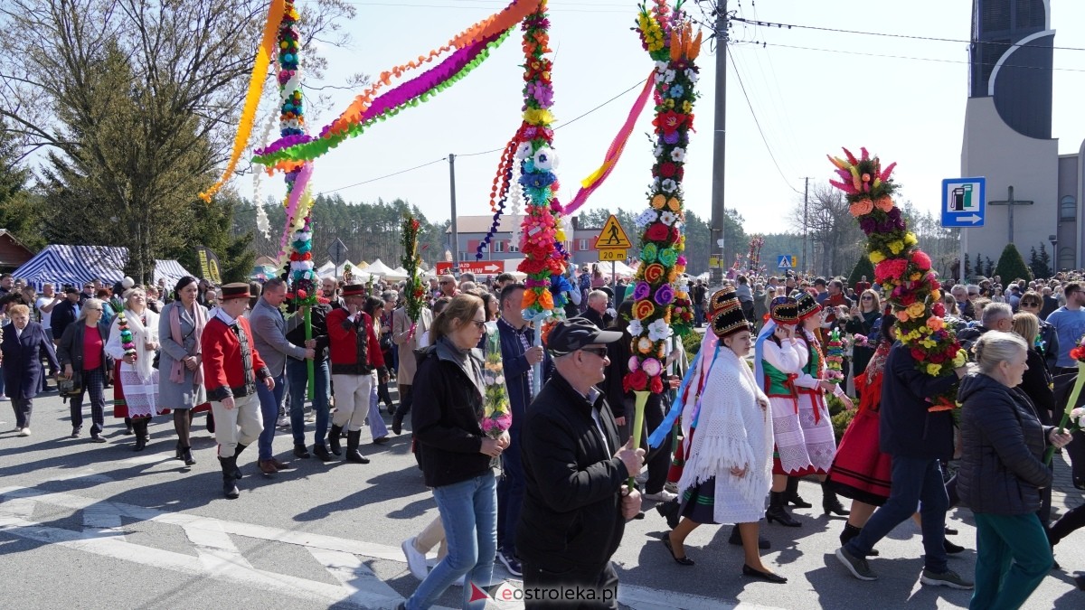 Niedziela Palmowa 2025 w Łysych [13.04.2025] - zdjęcie #147 - eOstroleka.pl