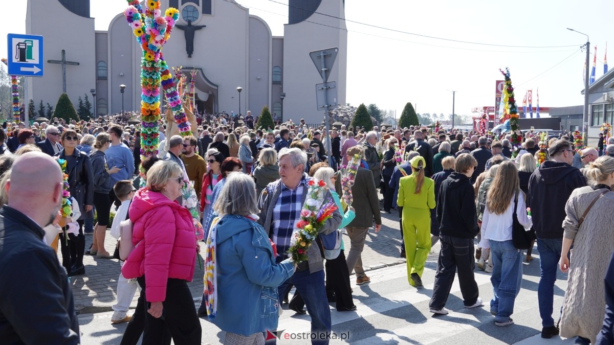 Niedziela Palmowa 2025 w Łysych [13.04.2025] - zdjęcie #120 - eOstroleka.pl