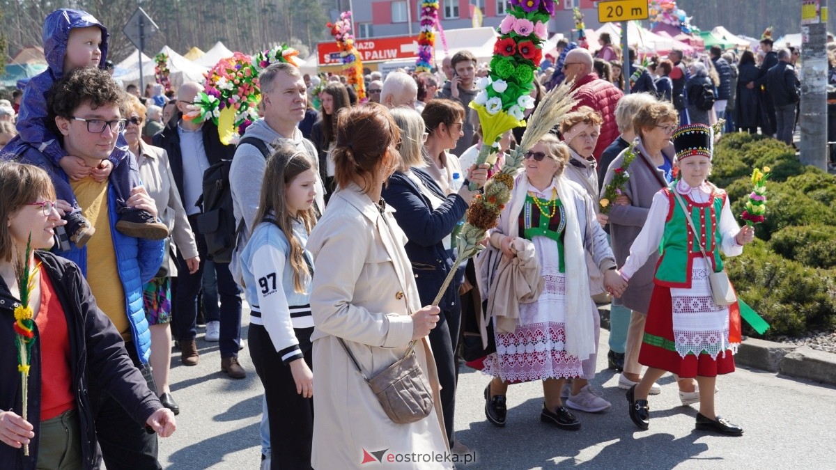 Niedziela Palmowa 2025 w Łysych [13.04.2025] - zdjęcie #106 - eOstroleka.pl