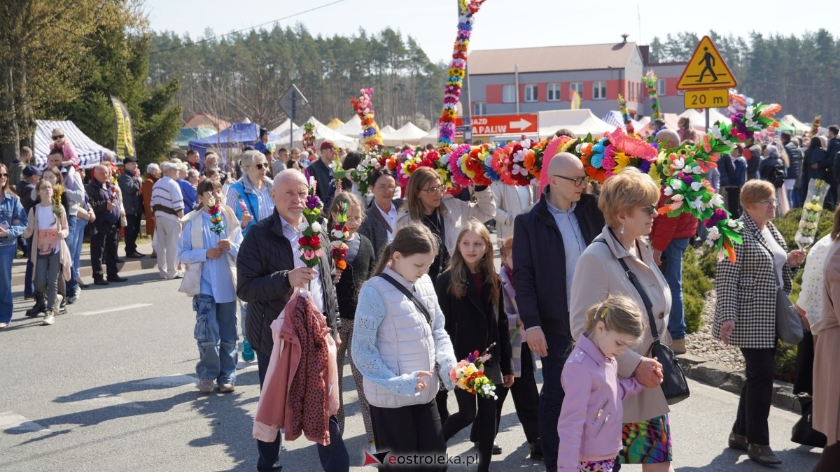 Niedziela Palmowa 2025 w Łysych [13.04.2025] - zdjęcie #102 - eOstroleka.pl