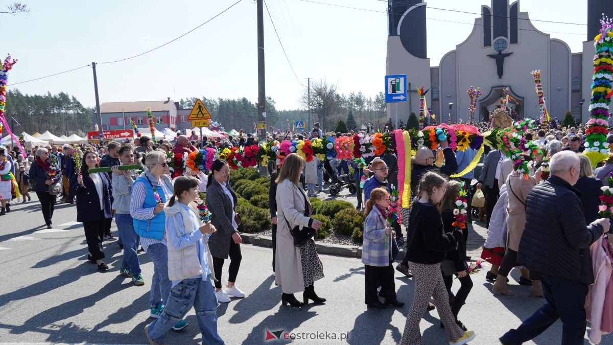 Niedziela Palmowa 2025 w Łysych [13.04.2025] - zdjęcie #99 - eOstroleka.pl