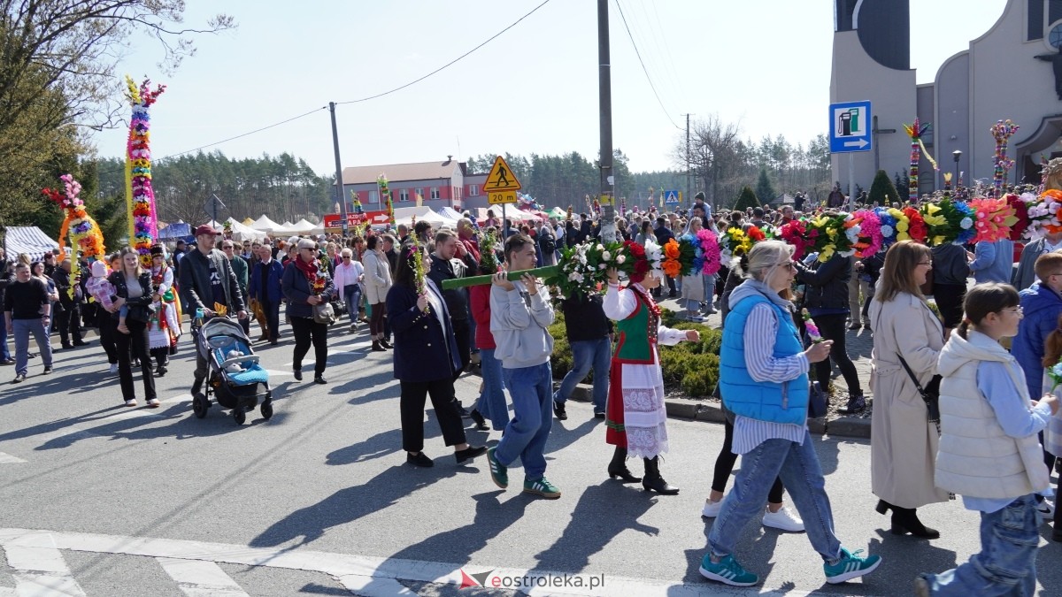 Niedziela Palmowa 2025 w Łysych [13.04.2025] - zdjęcie #96 - eOstroleka.pl
