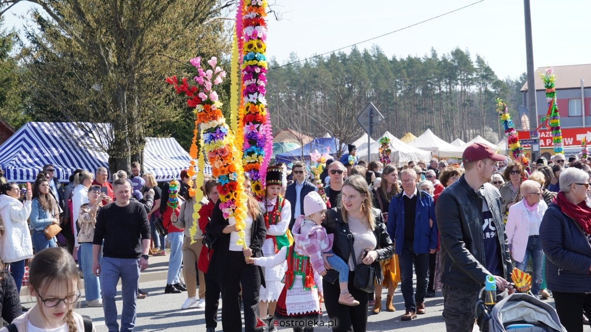 Niedziela Palmowa 2025 w Łysych [13.04.2025] - zdjęcie #94 - eOstroleka.pl
