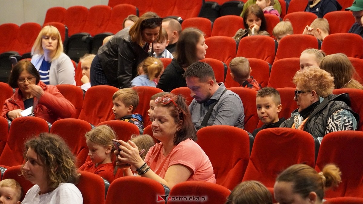 Spektakl Koziołek Matołek i jego przygody [13.04.2025] - zdjęcie #32 - eOstroleka.pl