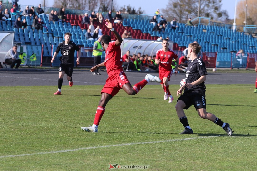 Narew Ostrołęka - Polonia II Warszawa [13.04.2025] - zdjęcie #5 - eOstroleka.pl