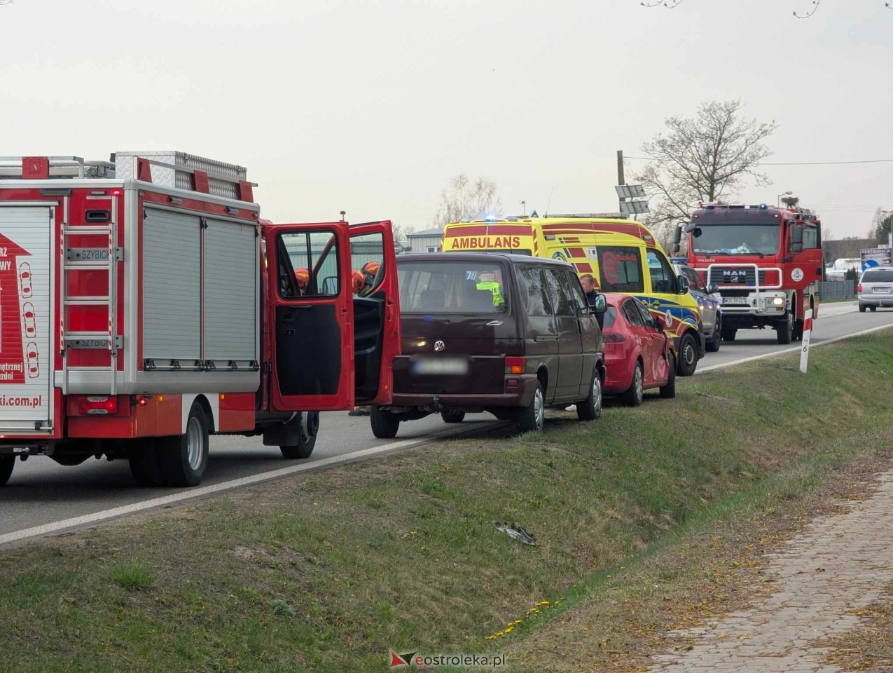 Wypadek w Olszewie-Borkach [14.04.2025] - zdjęcie #18 - eOstroleka.pl
