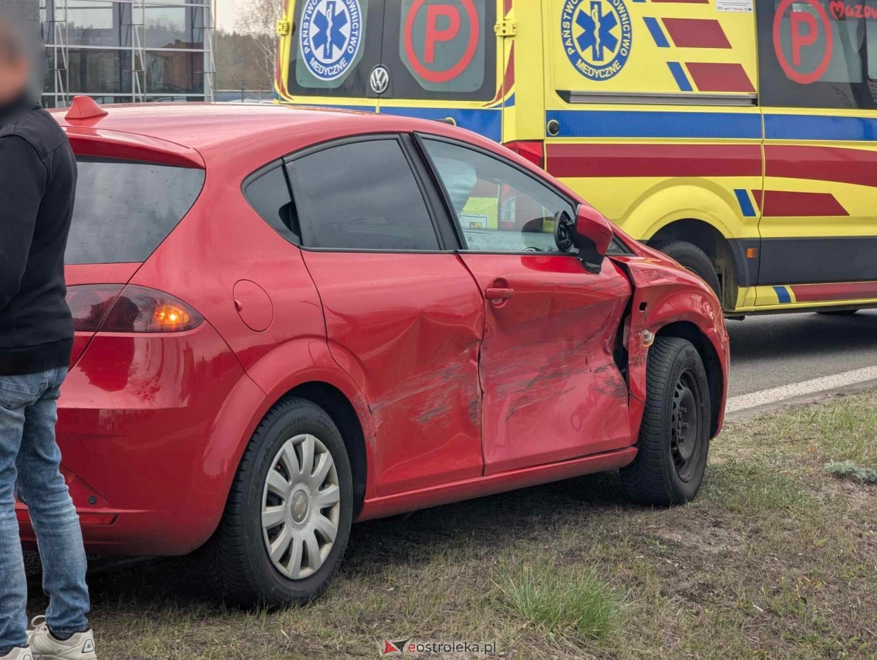 Wypadek w Olszewie-Borkach [14.04.2025] - zdjęcie #16 - eOstroleka.pl