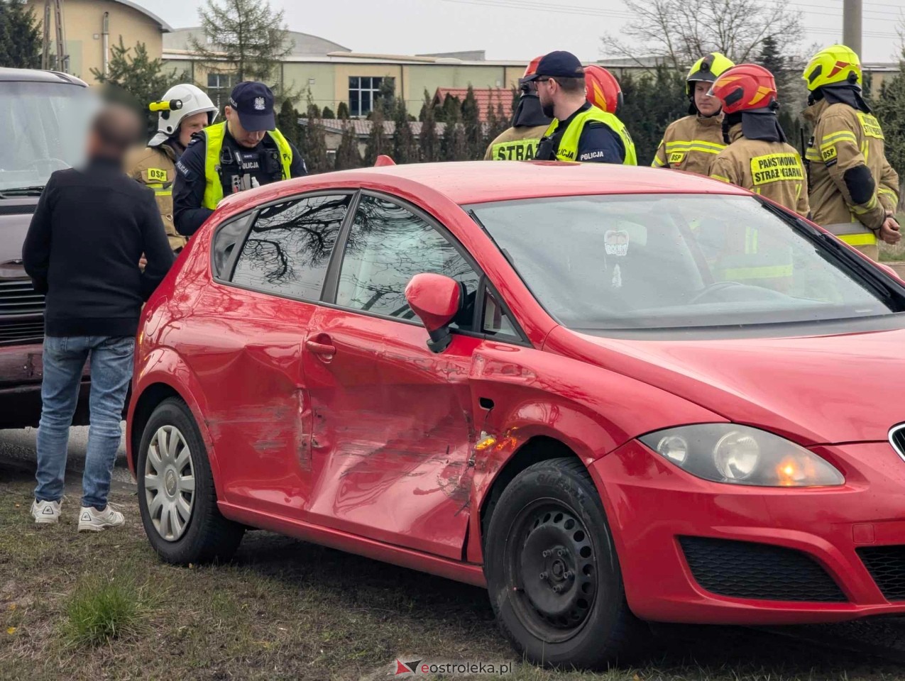 Wypadek w Olszewie-Borkach [14.04.2025] - zdjęcie #13 - eOstroleka.pl