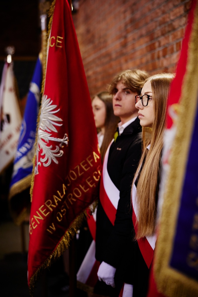 85. rocznica Zbrodni Katyńskiej - uroczystości w Ostrołęce [11.04.2025] - zdjęcie #30 - eOstroleka.pl