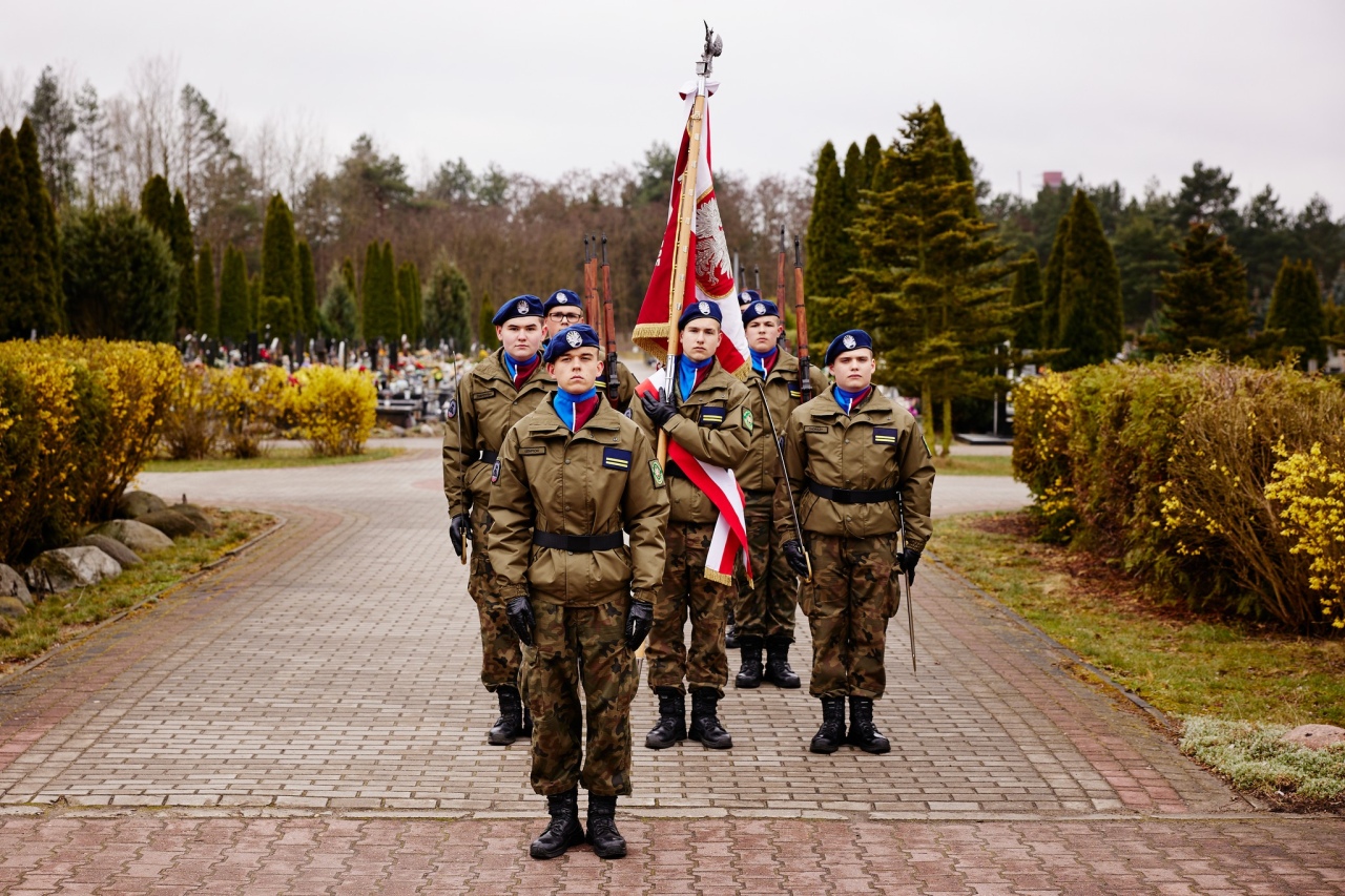 85. rocznica Zbrodni Katyńskiej - uroczystości w Ostrołęce [11.04.2025] - zdjęcie #24 - eOstroleka.pl