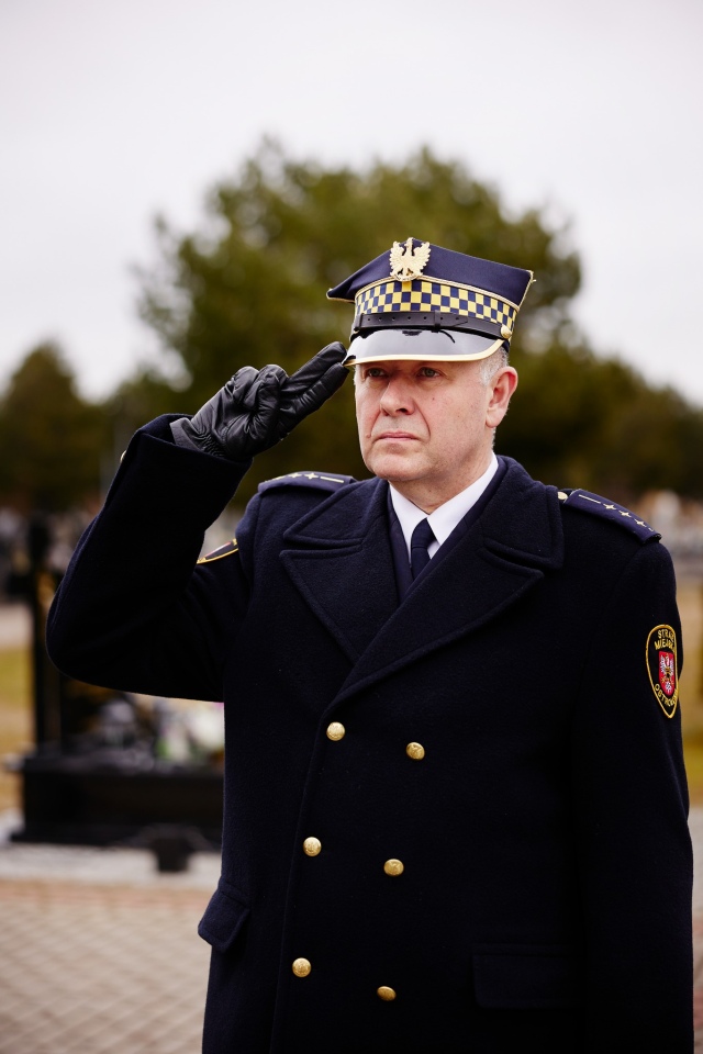 85. rocznica Zbrodni Katyńskiej - uroczystości w Ostrołęce [11.04.2025] - zdjęcie #18 - eOstroleka.pl