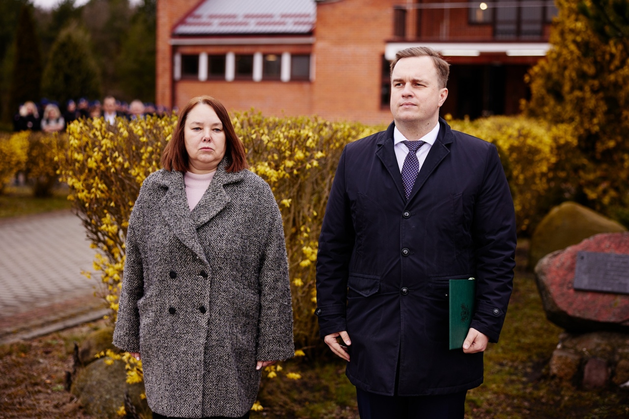 85. rocznica Zbrodni Katyńskiej - uroczystości w Ostrołęce [11.04.2025] - zdjęcie #1 - eOstroleka.pl