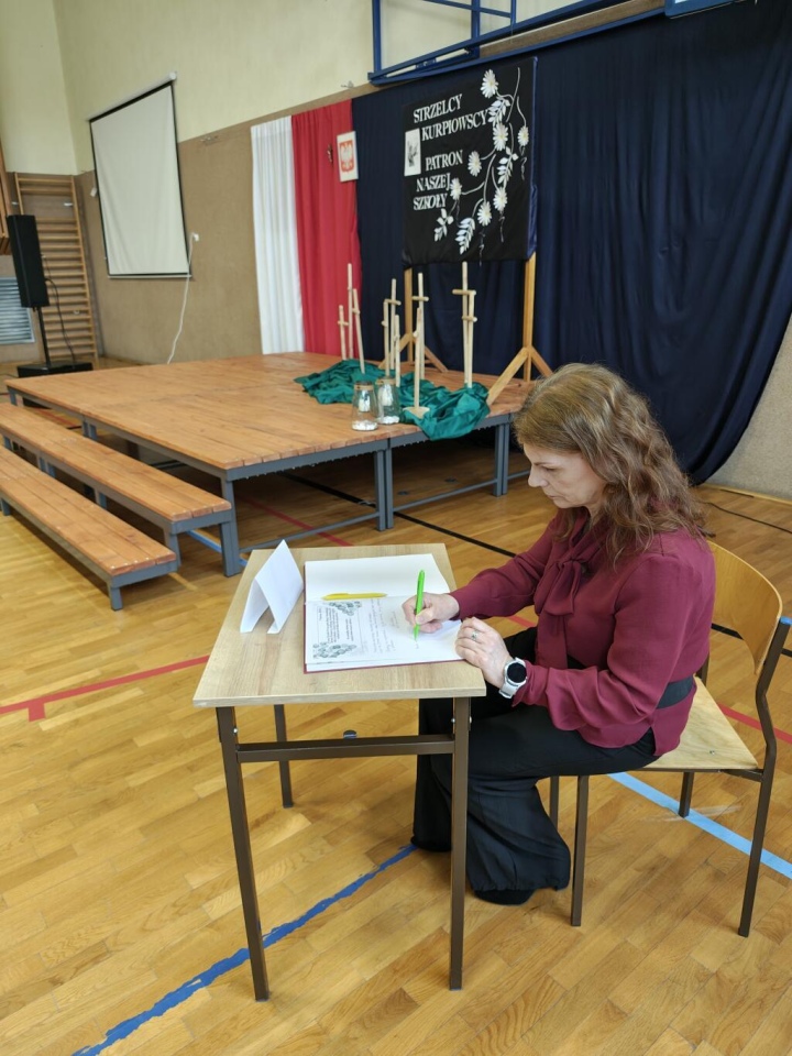 Jubileusz 7-lecia nadania imienia ZSP w Kadzidle [15.04.2025] - zdjęcie #9 - eOstroleka.pl