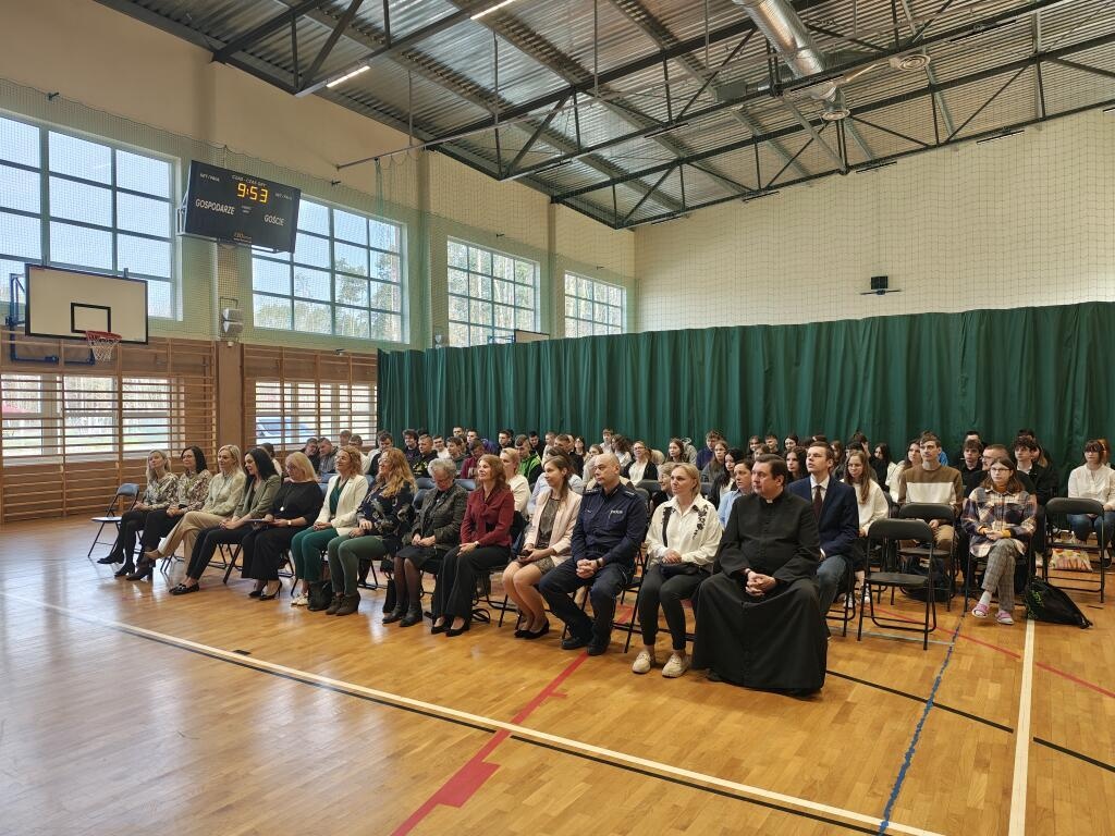 Jubileusz 7-lecia nadania imienia ZSP w Kadzidle [15.04.2025] - zdjęcie #6 - eOstroleka.pl