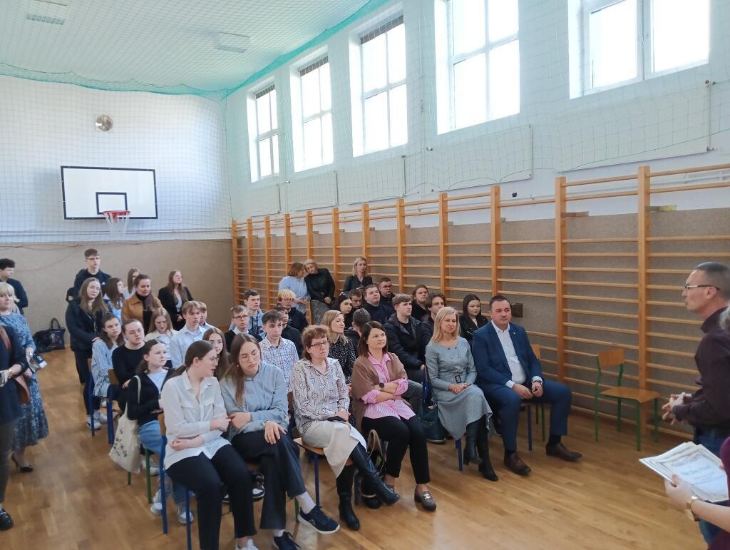 Powiatowy Konkurs Wiedzy o Przedsiębiorczości w ZSP w Baranowie [15.04.2025] - zdjęcie #13 - eOstroleka.pl