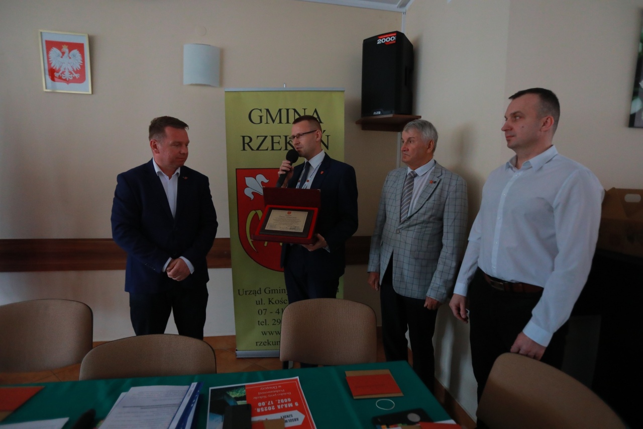 Sesja Rady Gminy w Rzekuniu [10.04.2025] - zdjęcie #35 - eOstroleka.pl