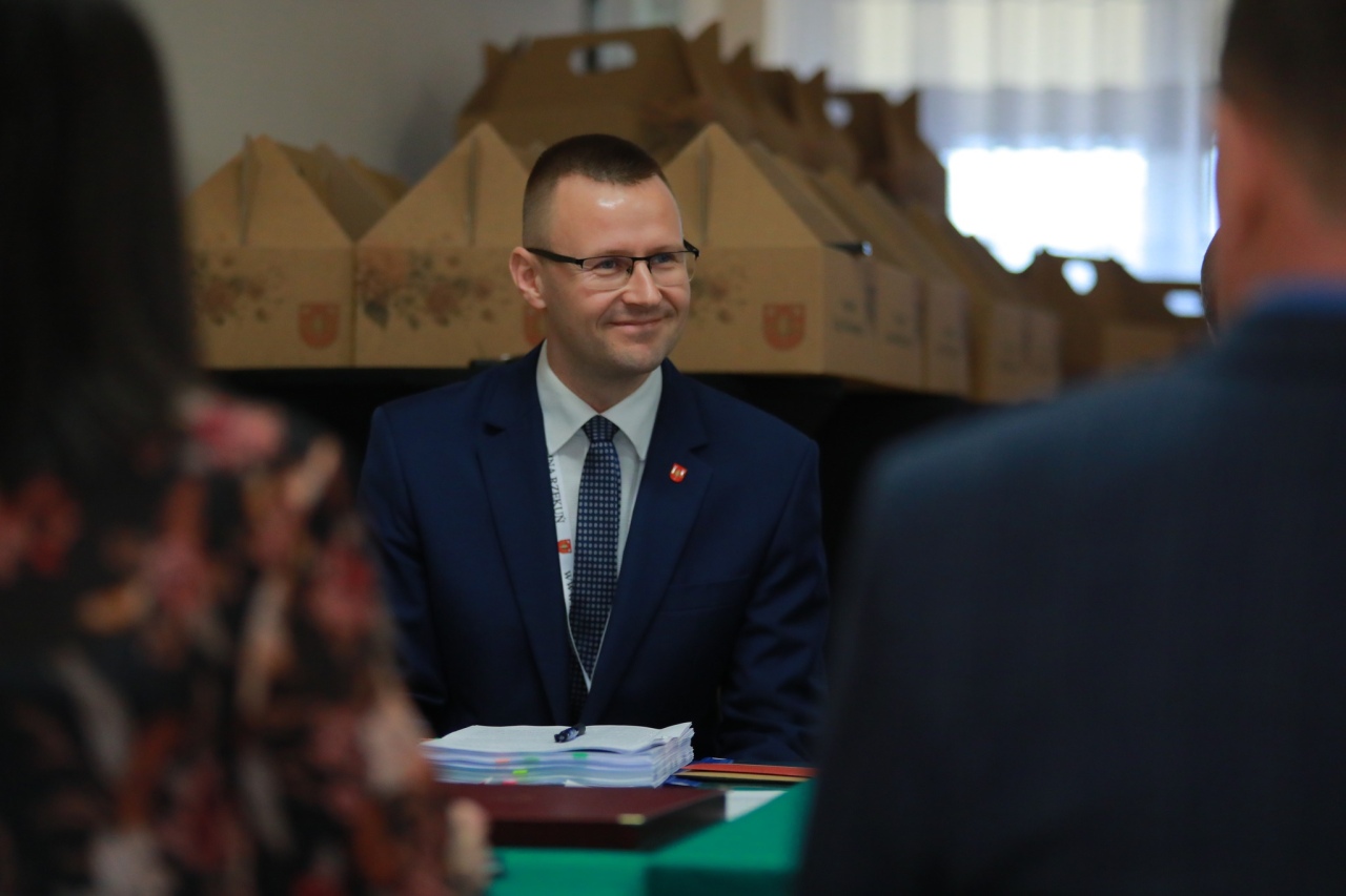 Sesja Rady Gminy w Rzekuniu [10.04.2025] - zdjęcie #16 - eOstroleka.pl