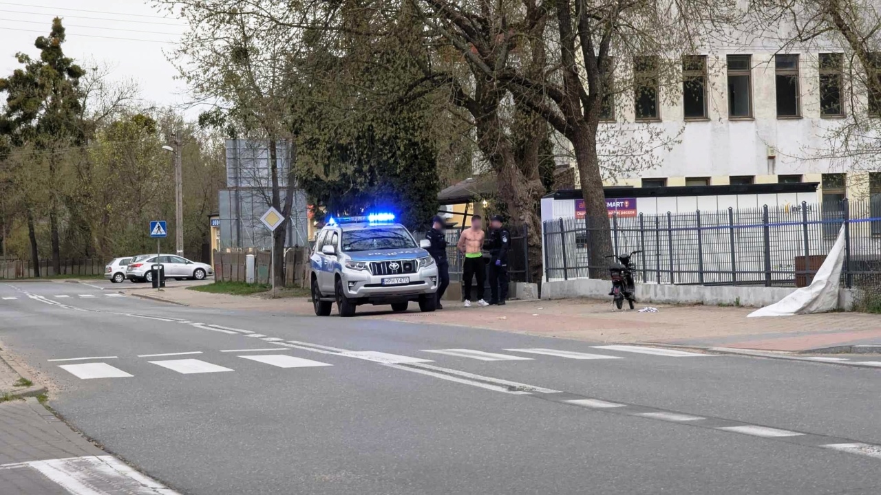 Zatrzymanie na osiedlu Stacja [15.04.2025] - zdjęcie #8 - eOstroleka.pl