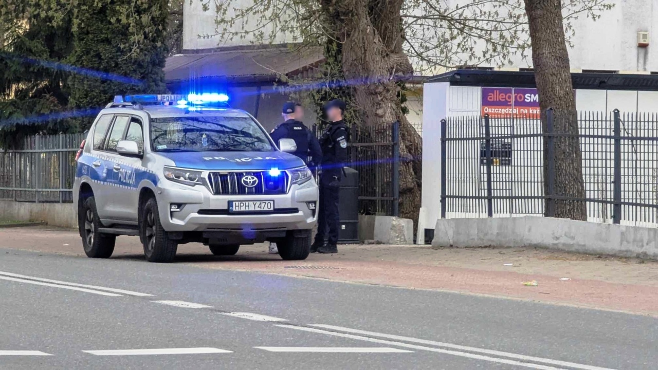 Zatrzymanie na osiedlu Stacja [15.04.2025] - zdjęcie #5 - eOstroleka.pl