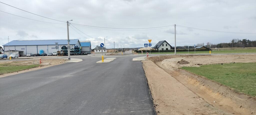 Przebudowa drogi Kadzidło - Jeglijowiec - Gleba - odbiór kolejnego etau [16.04.2025] - zdjęcie #14 - eOstroleka.pl