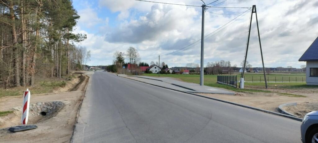 Przebudowa drogi Kadzidło - Jeglijowiec - Gleba - odbiór kolejnego etau [16.04.2025] - zdjęcie #2 - eOstroleka.pl