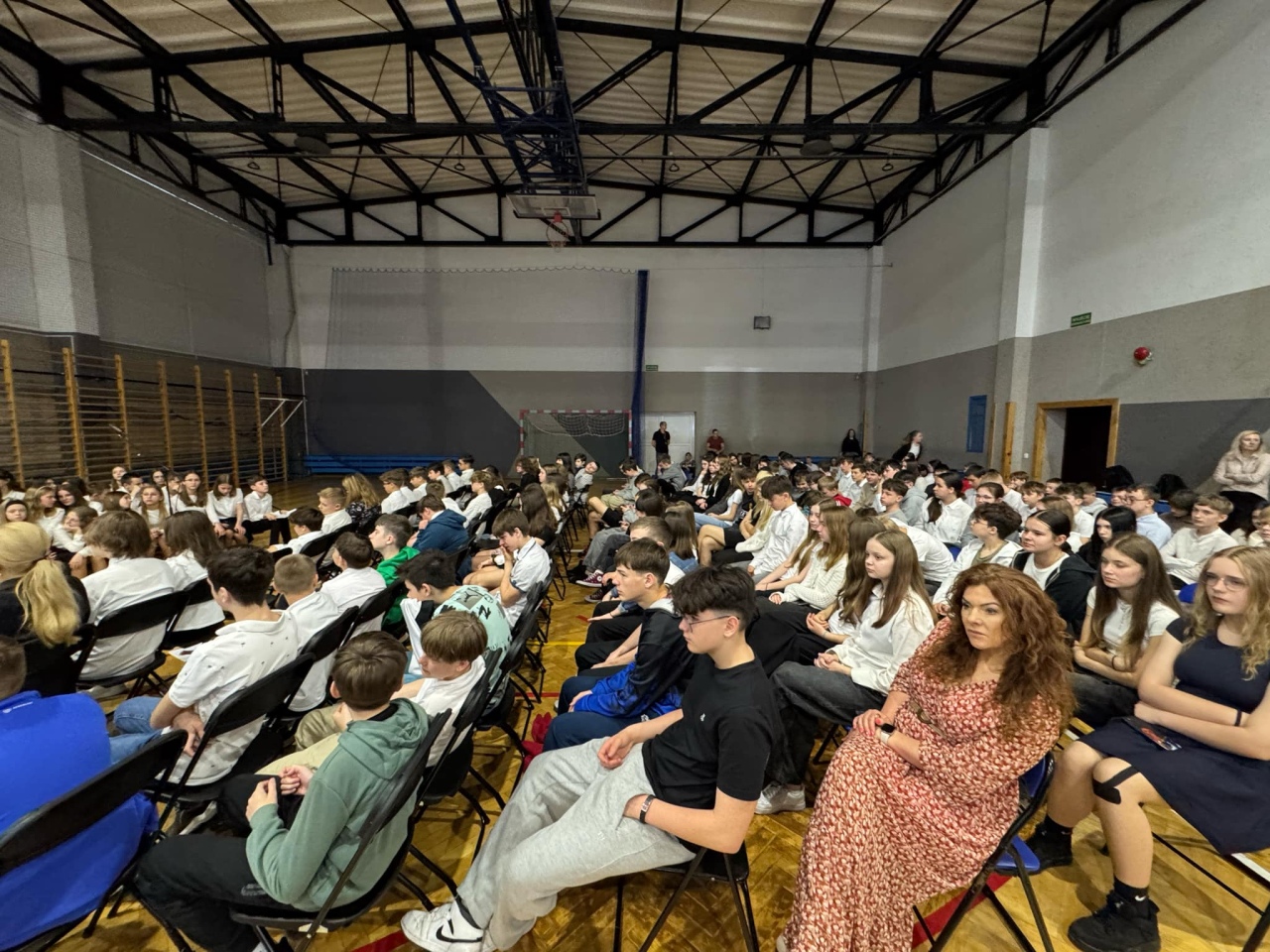 Tysiąclecie Królestwa Polskiego uczczone w Szkole Podstawowej nr 10 w Ostrołęce [15.04.2025] - zdjęcie #46 - eOstroleka.pl