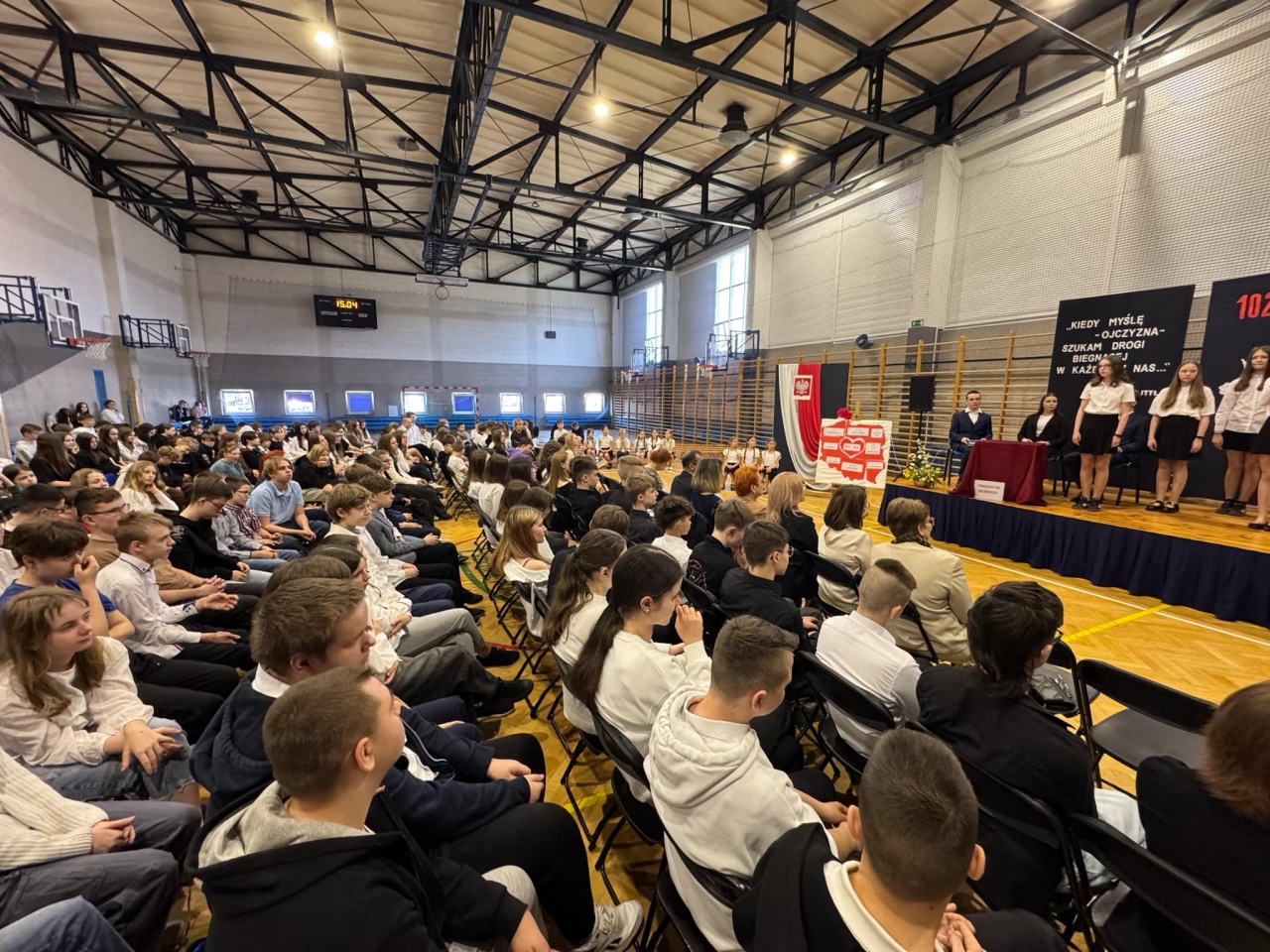 Tysiąclecie Królestwa Polskiego uczczone w Szkole Podstawowej nr 10 w Ostrołęce [15.04.2025] - zdjęcie #9 - eOstroleka.pl