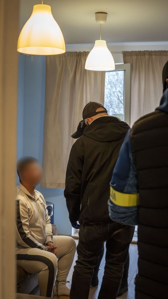 Zatrzymania do sprawy podpalenia hali w Gdańsku, fot. KWP Gdańsk - zdjęcie #31 - eOstroleka.pl