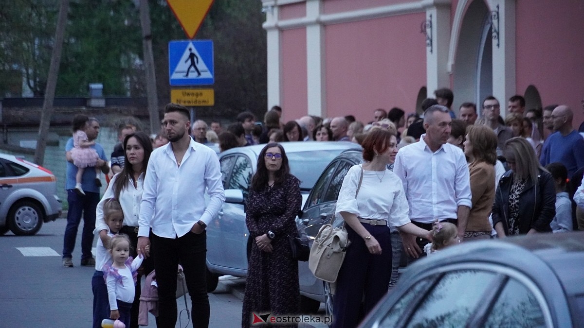 Droga Krzyżowa klasztor Ostrołęka [18.04.2025] - zdjęcie #42 - eOstroleka.pl