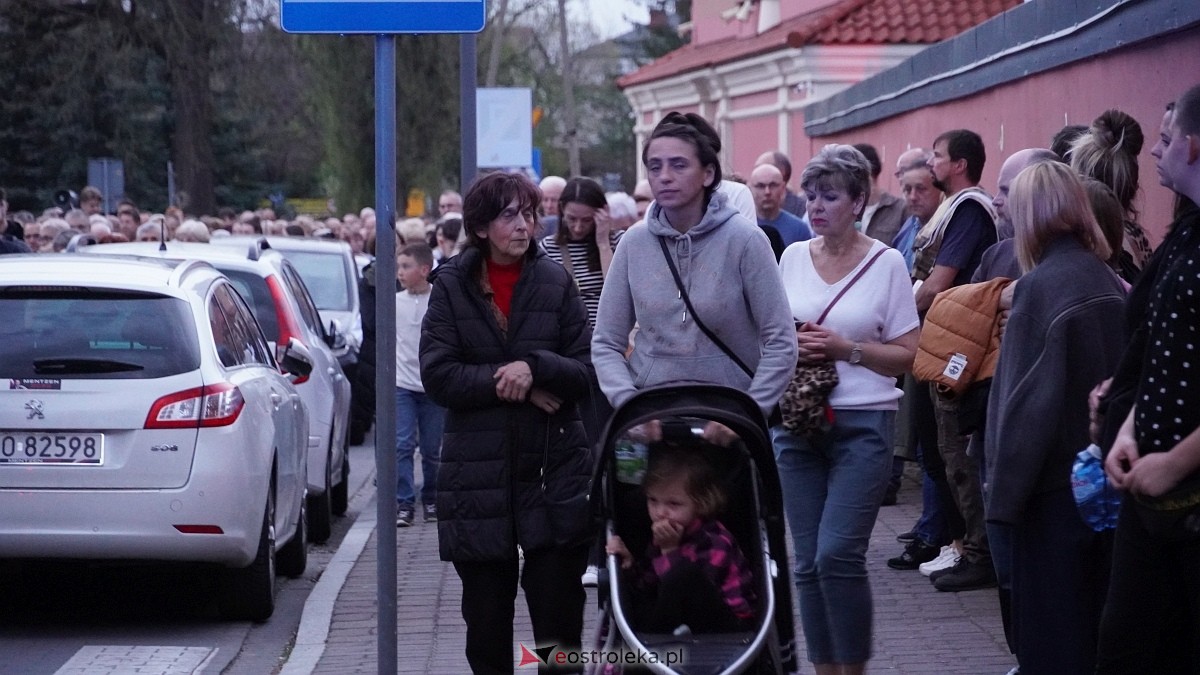 Droga Krzyżowa klasztor Ostrołęka [18.04.2025] - zdjęcie #34 - eOstroleka.pl