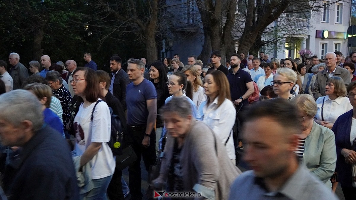 Droga Krzyżowa klasztor Ostrołęka [18.04.2025] - zdjęcie #22 - eOstroleka.pl