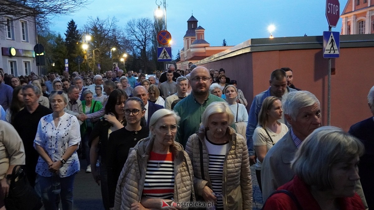 Droga Krzyżowa klasztor Ostrołęka [18.04.2025] - zdjęcie #20 - eOstroleka.pl